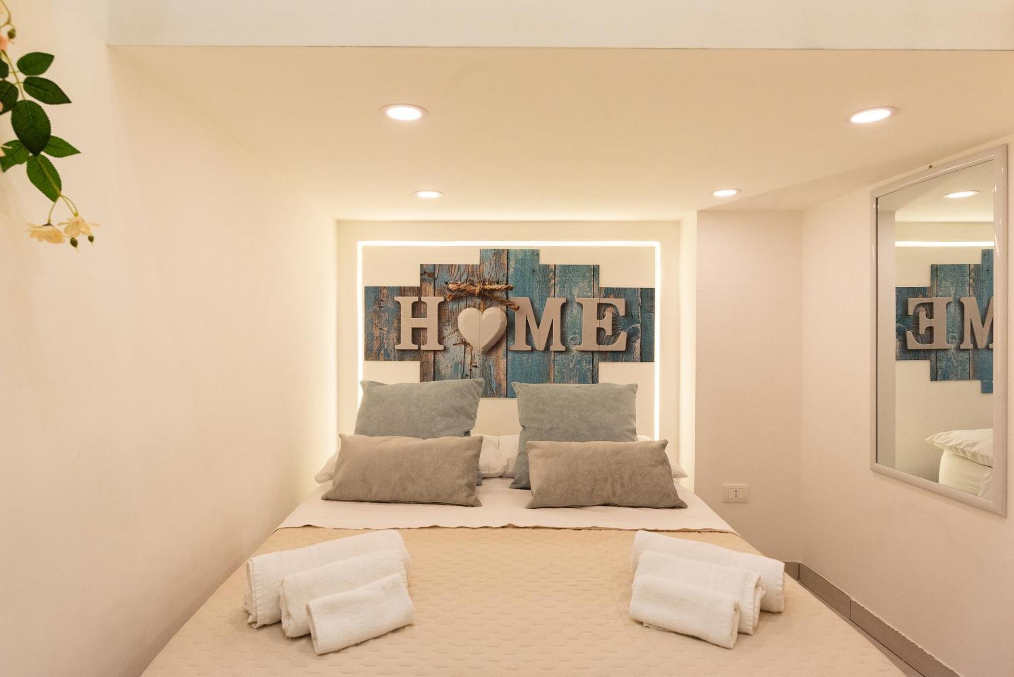 דירות House Benedetta Centro Di Napoli מראה חיצוני תמונה